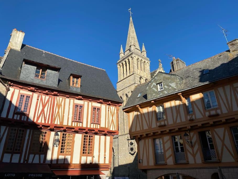 Appartement En Plein Coeur De Vannes Exterior photo